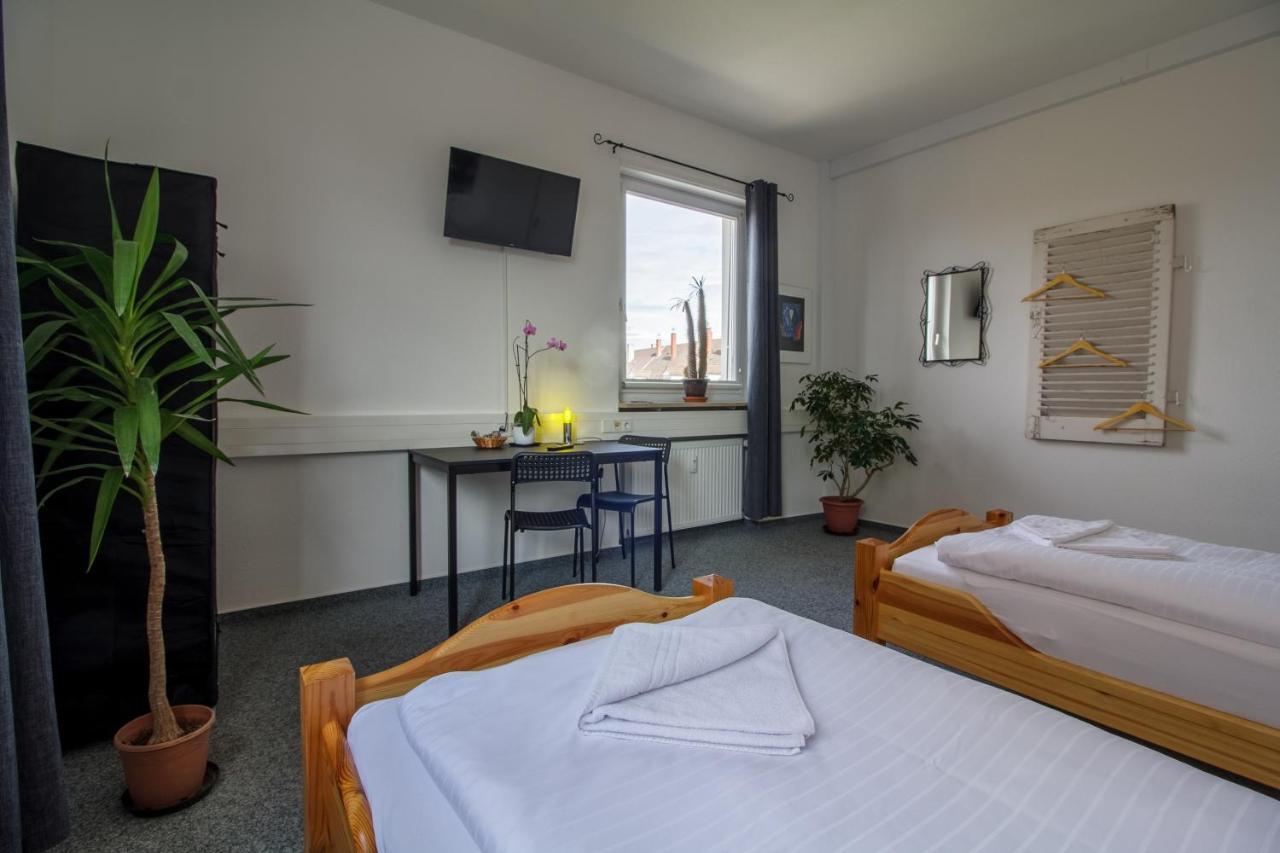 Room 1 / Room 2 Karlsruhe Exteriör bild